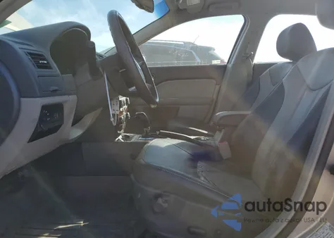 2010 Mercury Milan Premier from USA, damaged, VIN 3MEHM0JA5AR665233